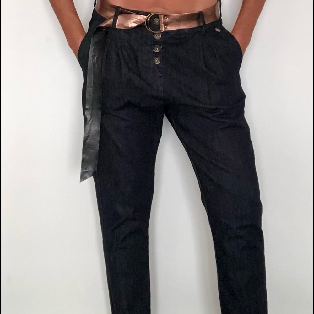 Dark blue boyfriend jeans, Italy, size S or M.